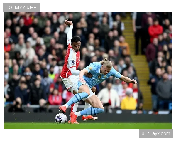 哈兰德vs范尼:禁区嗅觉与效率风格对比分析 哈兰德vs范尼:禁区嗅觉与效率风格对比分析