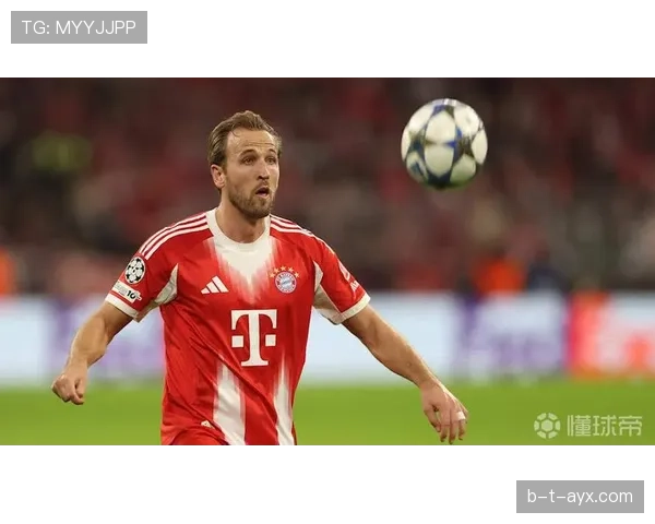 哈里·凯恩排队买早餐那场面笑死我了——他桌上那杯咖啡比我一个月工资还贵