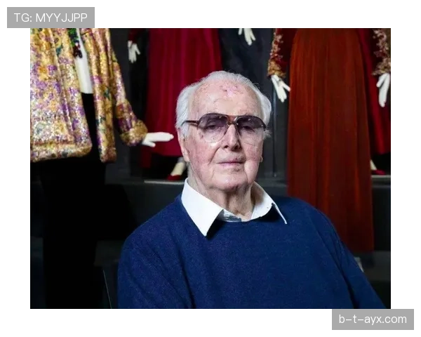 辛德胡连吃个早餐都像是在拍时装大片，说好的运动员随性呢？